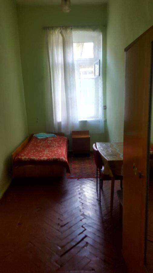 Firuza Hostel Borjomi Bagian luar foto