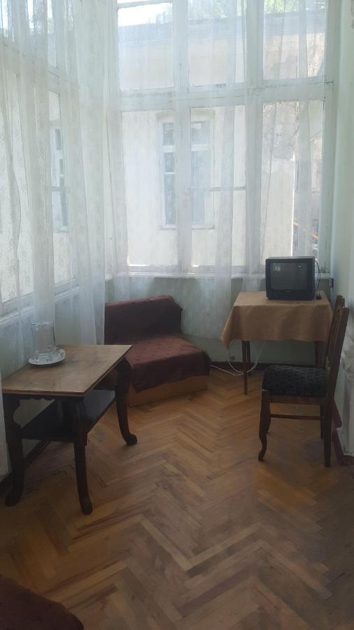 Firuza Hostel Borjomi Bagian luar foto