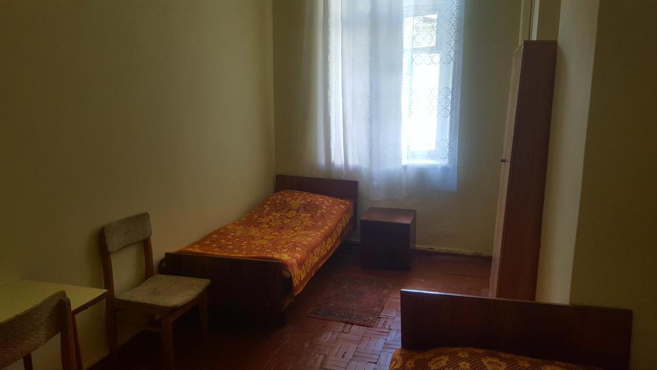 Firuza Hostel Borjomi Bagian luar foto