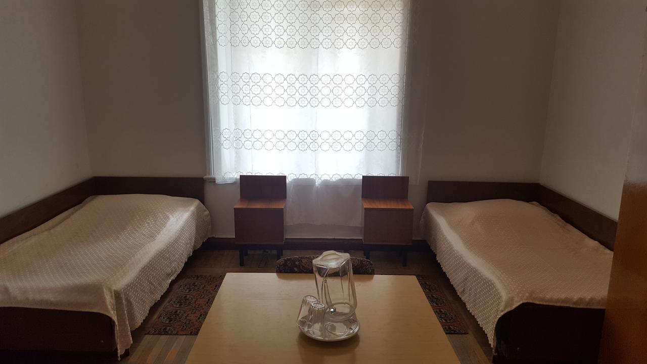 Firuza Hostel Borjomi Bagian luar foto