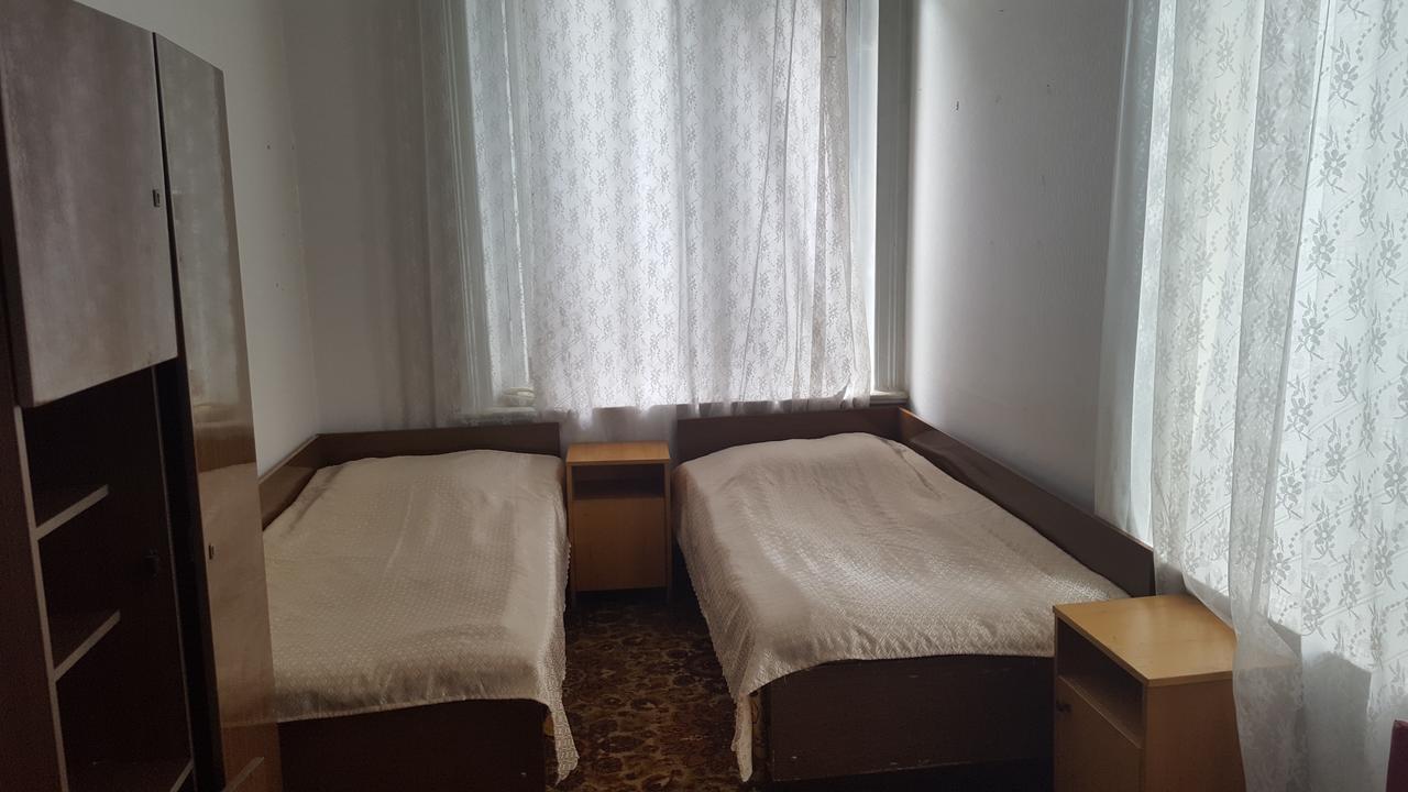 Firuza Hostel Borjomi Bagian luar foto