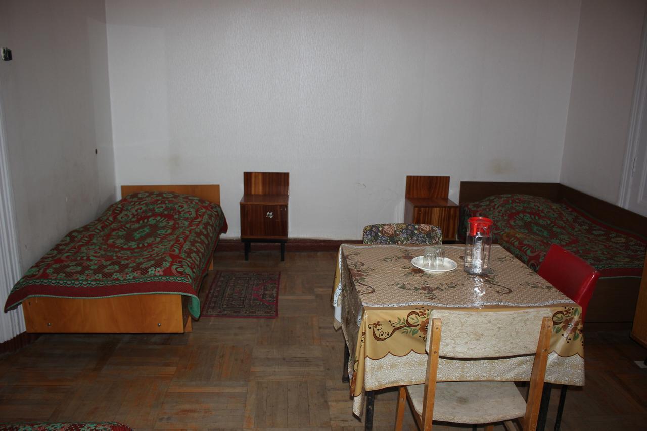 Firuza Hostel Borjomi Bagian luar foto