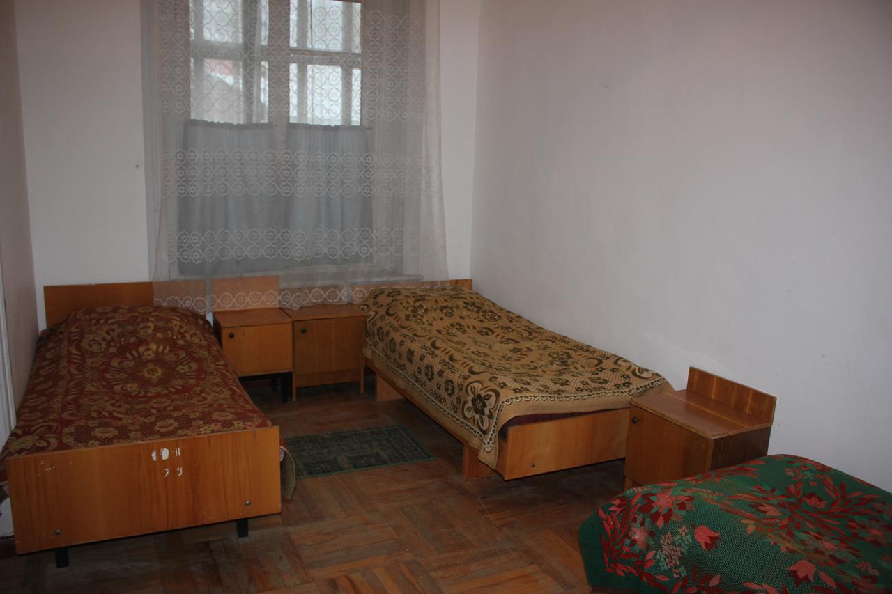 Firuza Hostel Borjomi Bagian luar foto