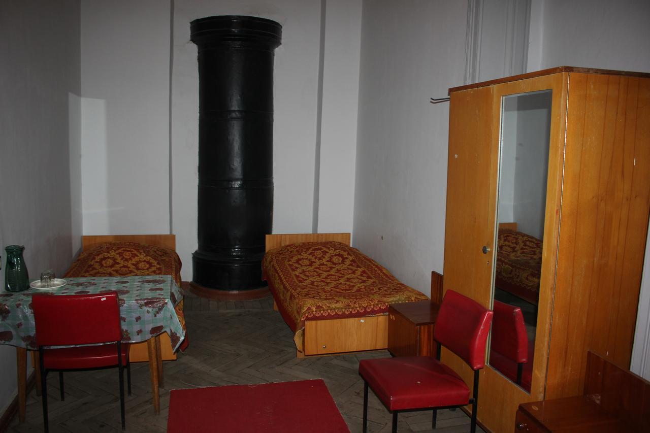 Firuza Hostel Borjomi Bagian luar foto